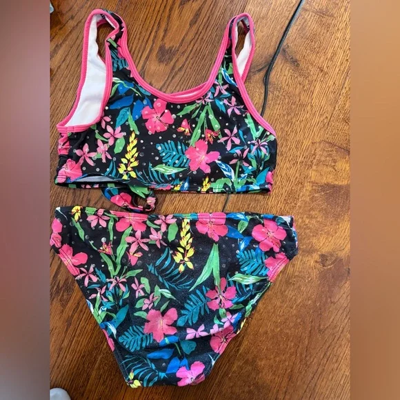 Girls'  10-12 bathing/swim suit bundle - Picture 4 of 9